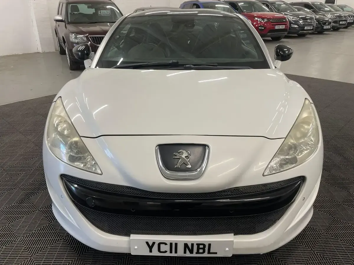 Used Peugeot RCZ GTi 156 HP (114 kW) 2011 White Coupe