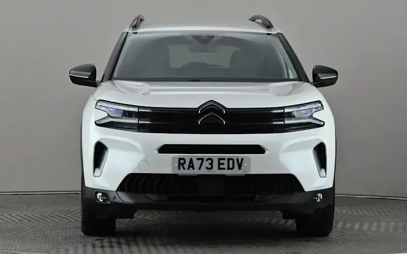 Used Citroën C5 PureTech 131 HP (96 kW) 2023 White Hatchback
