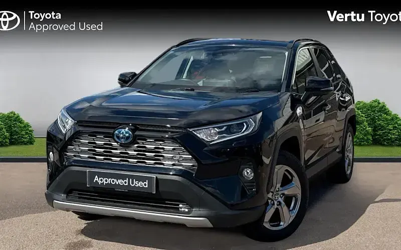 Second-hand Toyota RAV4 222 CP (163 kW) 2025 SUV
