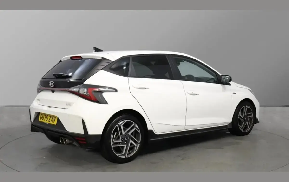 Used Hyundai i20 N Line 100 HP (73 kW) 2025 White Hatchback