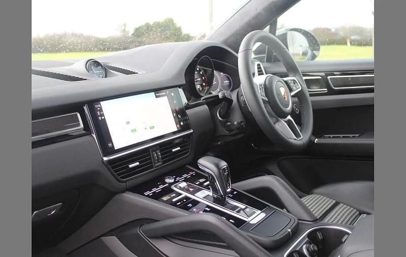 Used Porsche Cayenne S 434 HP (319 kW) 2023 Black SUV