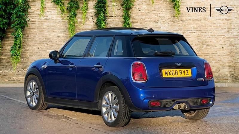 Used Mini Cooper S Hatch 192 HP (141 kW) 2018 Blue Hatchback