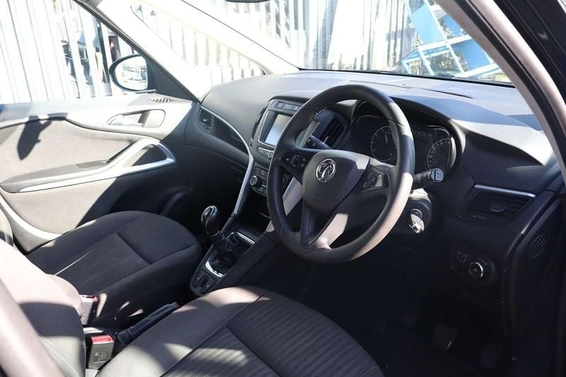 Used Vauxhall Zafira Tourer Design Edition 140 HP (102 kW) 2017 Black MPV