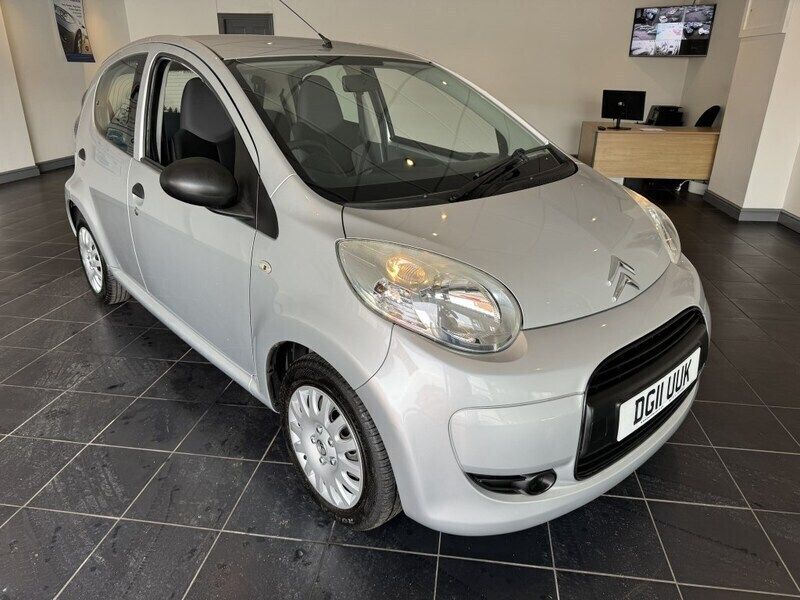 Grey Used 2011 Citroën C1 VTR Sport Hatchback | £4,295 (A bit pricey) - Image 1/4