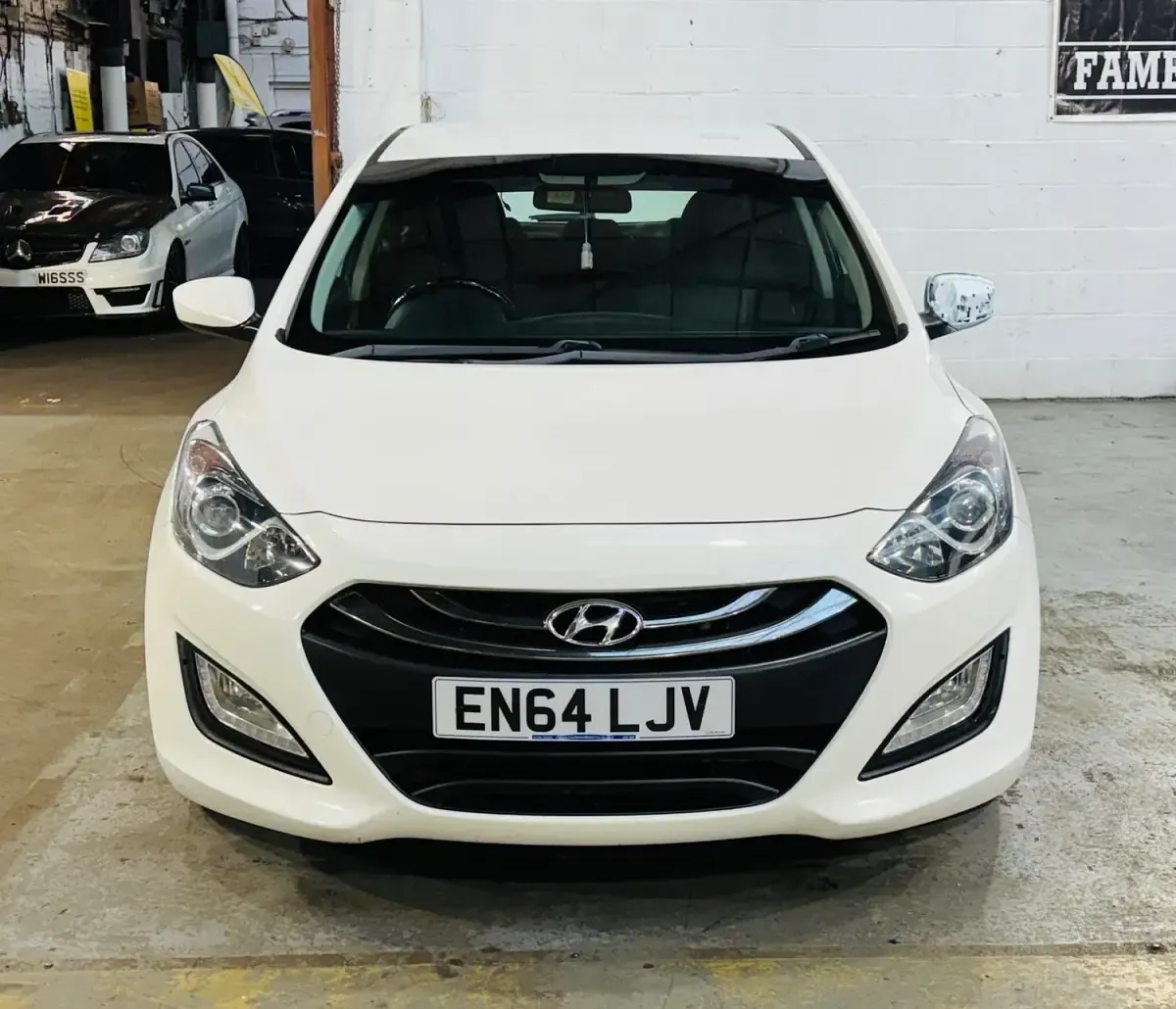 Used Hyundai i30 Active 108 HP (79 kW) 2015 White Hatchback