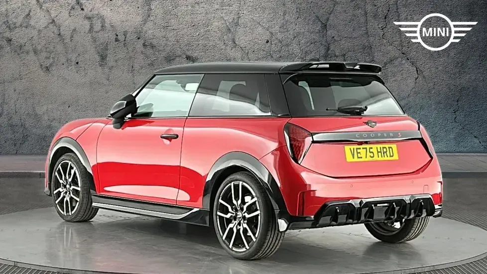 Used Mini Cooper S Hatch 201 HP (147 kW) 2026 Red Hatchback