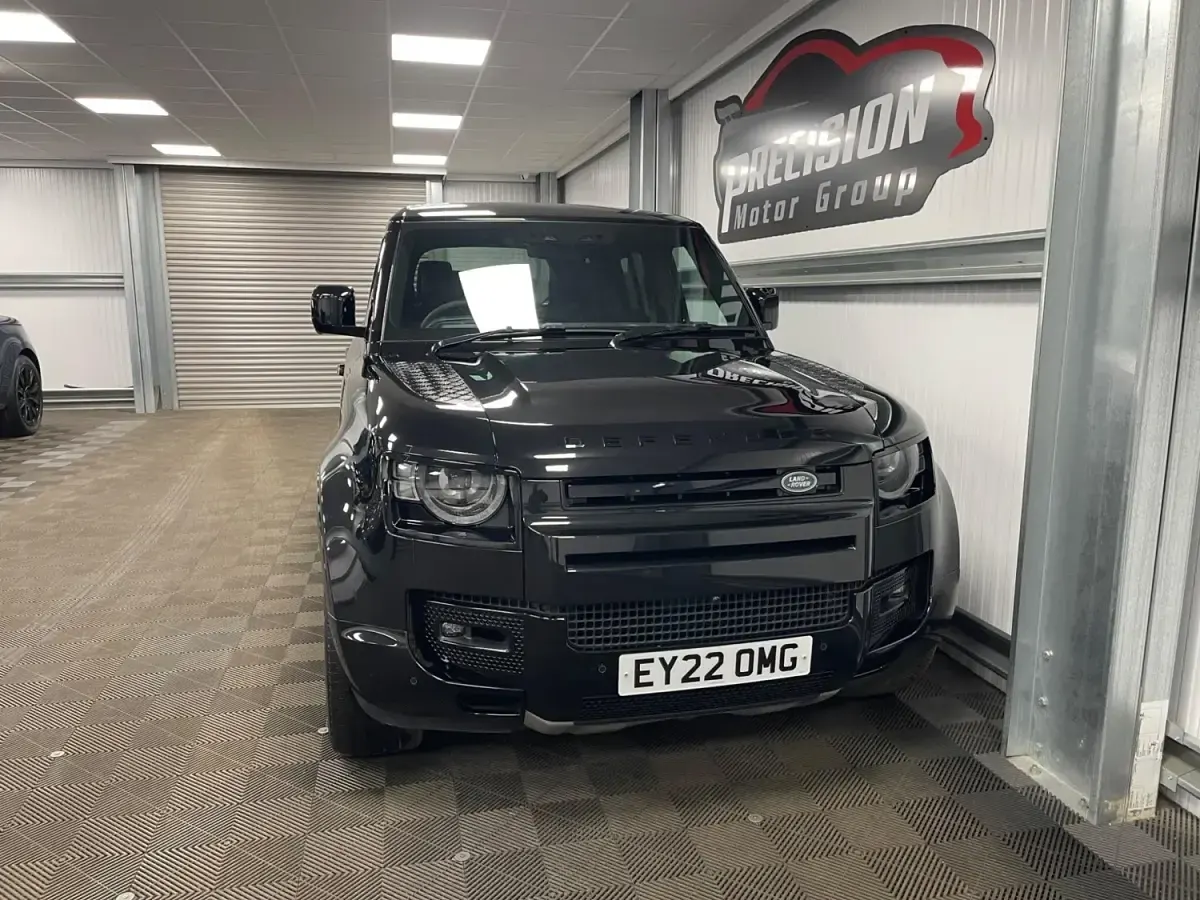 Usado Land Rover Defender 2022 Preto SUV