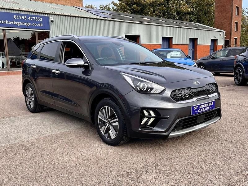 Used Kia Niro 139 HP (102 kW) 2020 Grey SUV