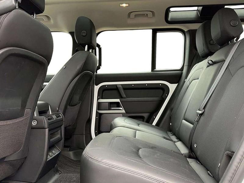 Usado Land Rover Defender SE 2024 Branco SUV