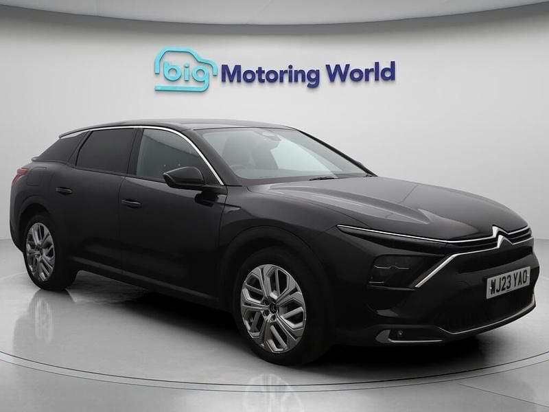 Black Used 2023 Citroën C5 X PureTech Sedan | £14,300 (Good price) - Image 1/4