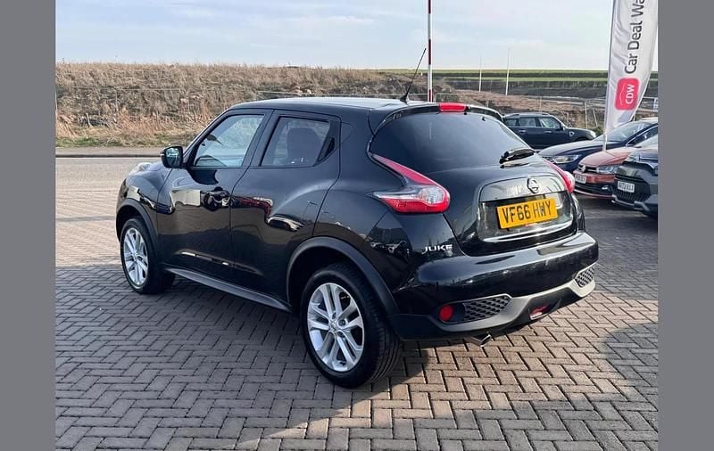 Used Nissan Juke N-Connecta 108 HP (79 kW) 2017 Black SUV