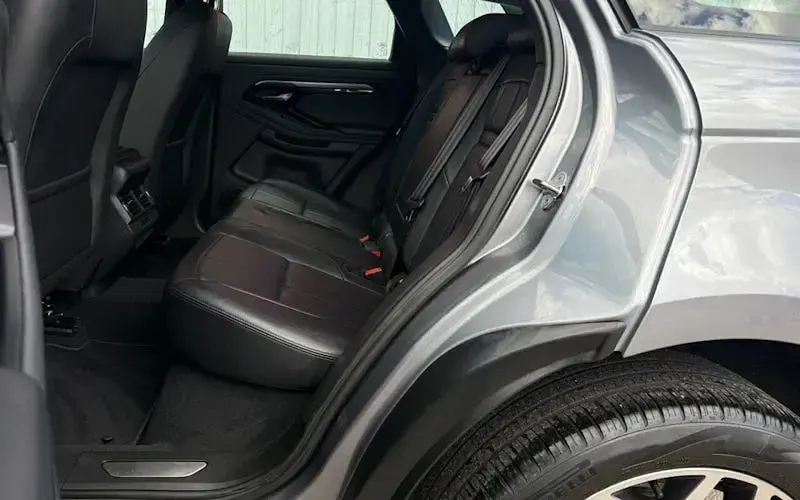 Used Land Rover Range Rover evoque R-Dynamic 166 HP (122 kW) 2023 SUV