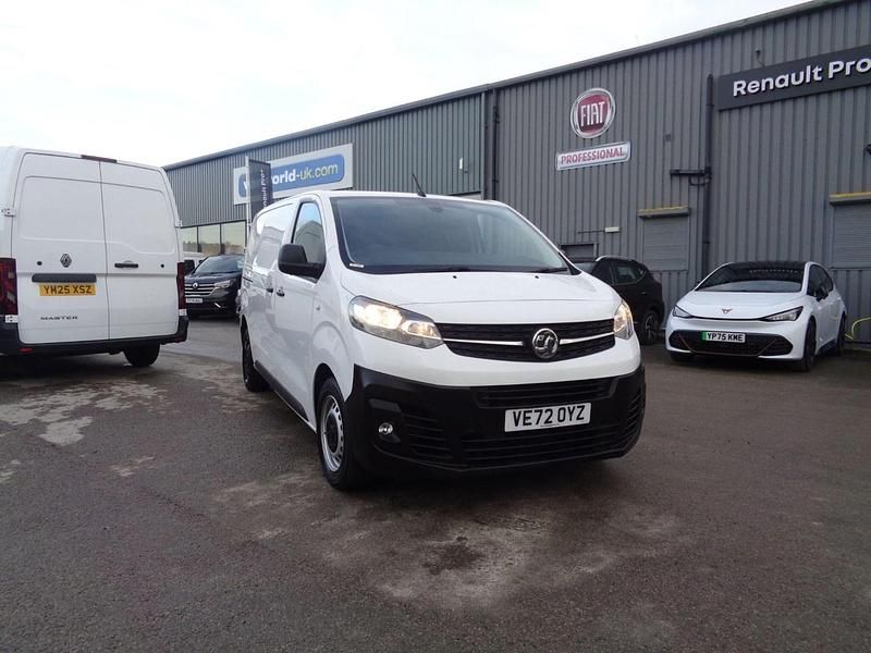 White Used 2023 Vauxhall Vivaro S MPV | £10,995 (Super price) - Image 1/4