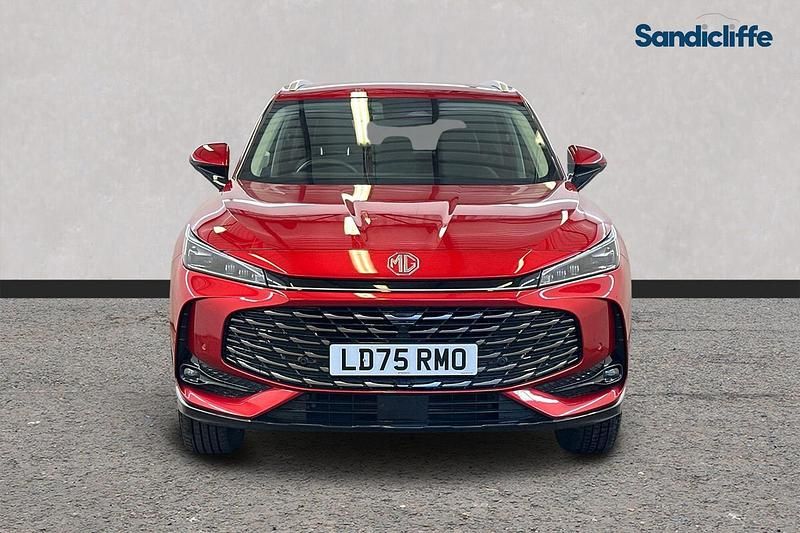 Used MG HS Trophy 224 HP (164 kW) 2024 Tri coat  dynamic red SUV