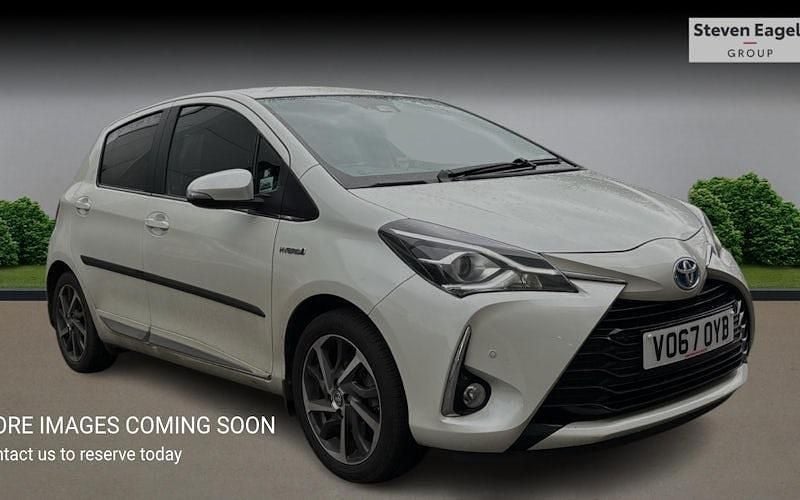 Used 2020 Toyota Yaris Hybrid Hatchback | £12,299 (Good price) - Image 1/4