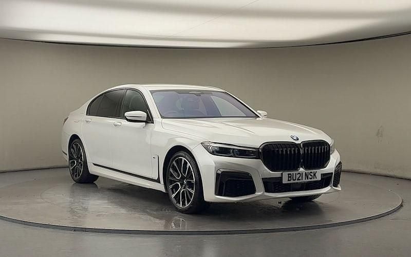 Used BMW 730 M Sport 265 HP (194 kW) 2019 Mineral white Sedan
