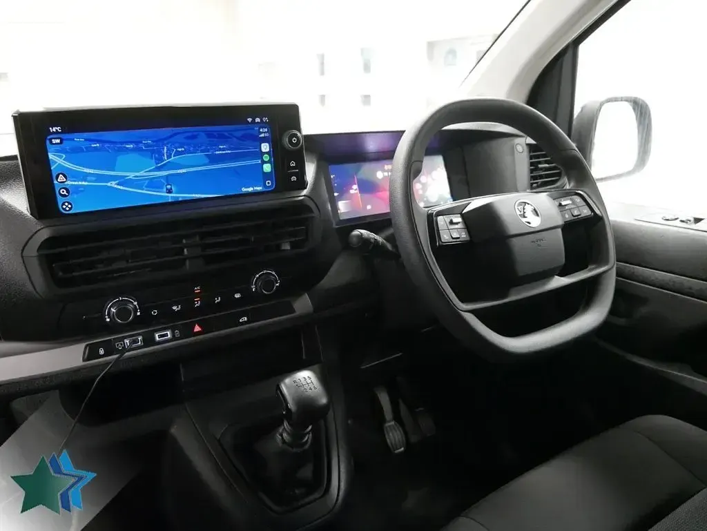 Used Vauxhall Vivaro 120 HP (88 kW) 2024 Black MPV