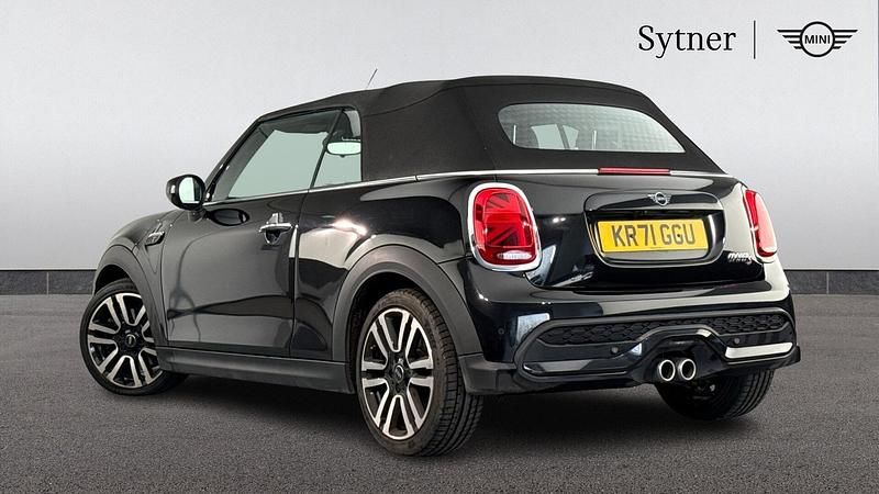 Used Mini Cooper S Exclusive 176 HP (129 kW) 2022 Black Hatchback