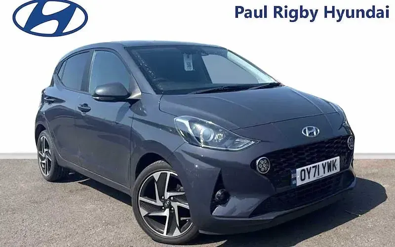 Used Hyundai i10 Premium 84 HP (61 kW) 2023 Hatchback