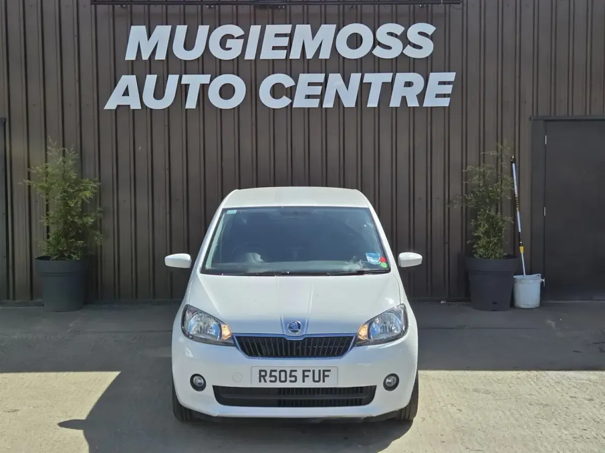 Usado Skoda Citigo Elegance 75 CV (55 kW) 2013 Blanco Utilitario