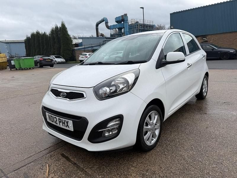 Used Kia Picanto 84 HP (61 kW) 2012 White Hatchback