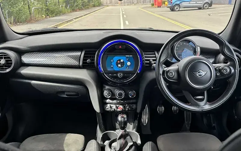 Used Mini Cooper S Hatch 192 HP (141 kW) 2020 Blue Hatchback