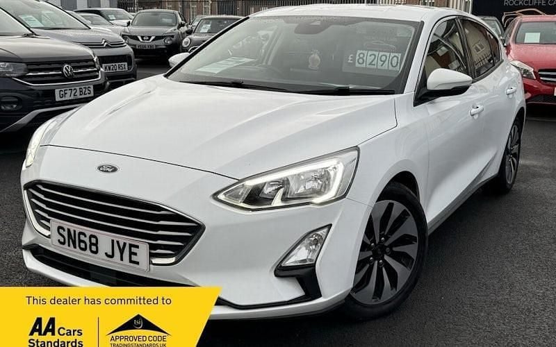 Used 2020 Ford Focus Zetec Hatchback | £8,290 (Good price) - Image 1/3