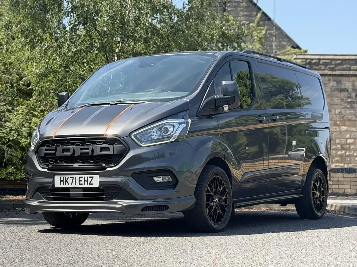 Used Ford Transit Custom Limited 130 HP (95 kW) 2021 Grey Van
