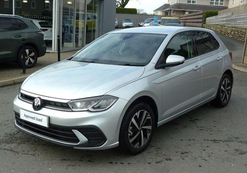 Begagnad VW Polo Match 2026 Silver Halvkombi