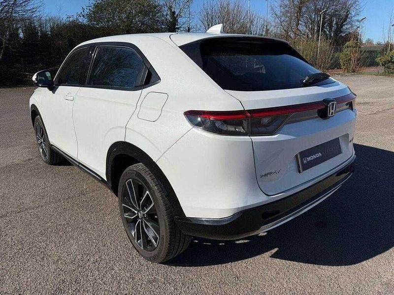 Used Honda HR-V Advance 131 HP (96 kW) 2023 White SUV