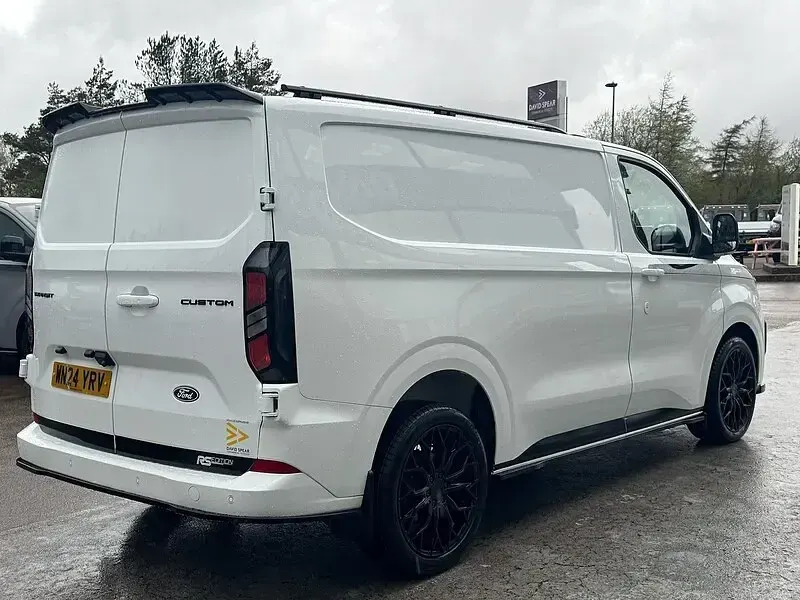 Used Ford Transit Custom Limited 136 HP (100 kW) 2024 White Van