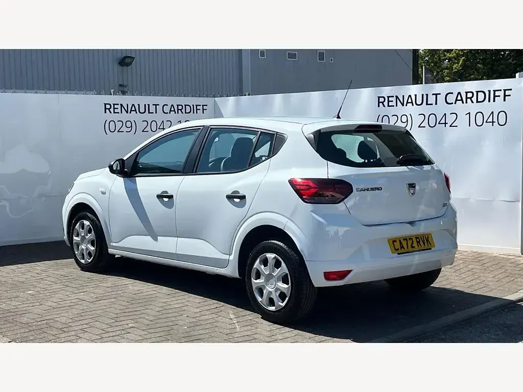 Used Dacia Sandero Essentiel 2022 White Hatchback