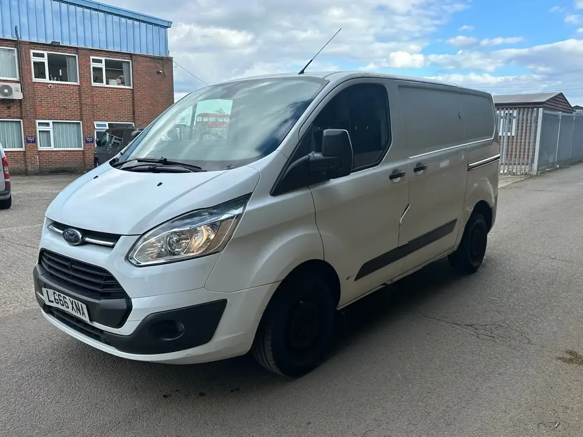 Used Ford Transit Custom Trend 125 HP (91 kW) 2016 White Van