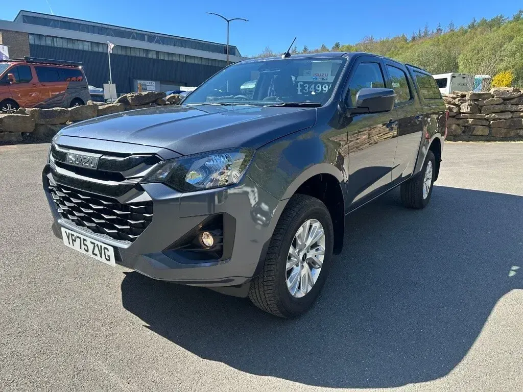 New Isuzu D-Max 2025 Grey Pickup