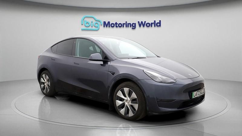Grey Used 2022 Tesla Model Y Long Range AWD SUV | £25,400 (Fair price) - Image 1/4