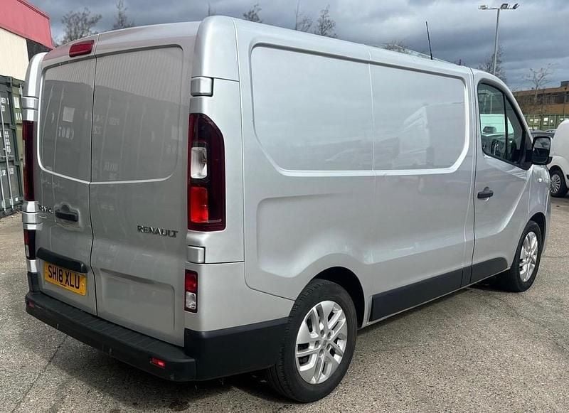 Used Renault Trafic 125 HP (91 kW) 2018 Silver MPV