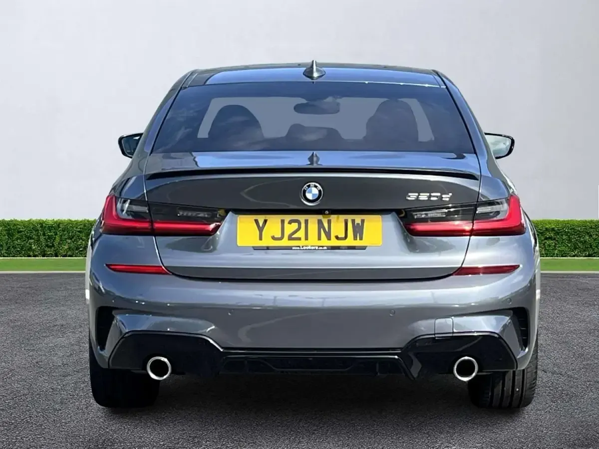 Usado BMW 320e M Sport 2021 Gris Berlina