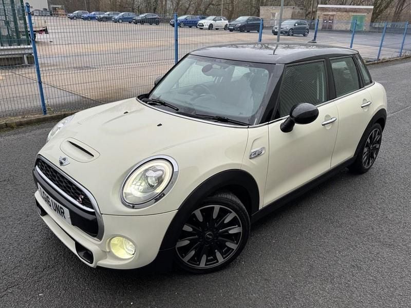 Used Mini Cooper SD Hatch 2016 White Hatchback