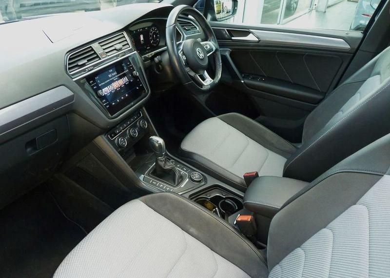 Used VW Tiguan R-line 180 HP (132 kW) 2017 Blue SUV