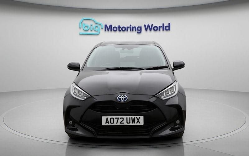 Used Toyota Yaris Hybrid Design 116 HP (85 kW) 2025 Hatchback