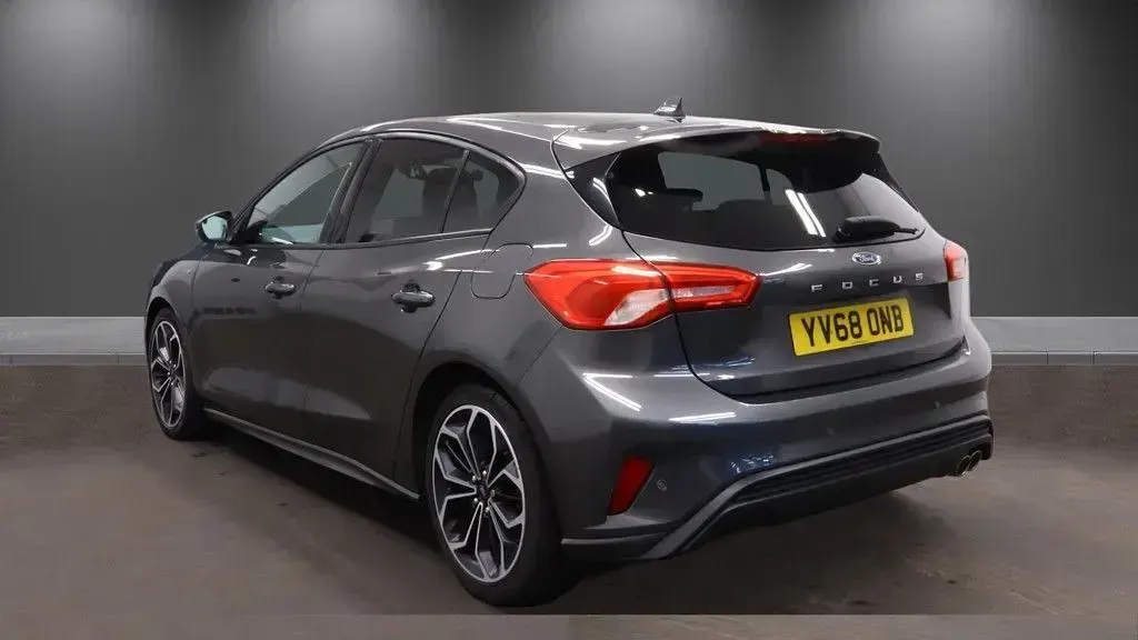 Used Ford Focus ST-Line X 120 HP (88 kW) 2019 Grey Hatchback