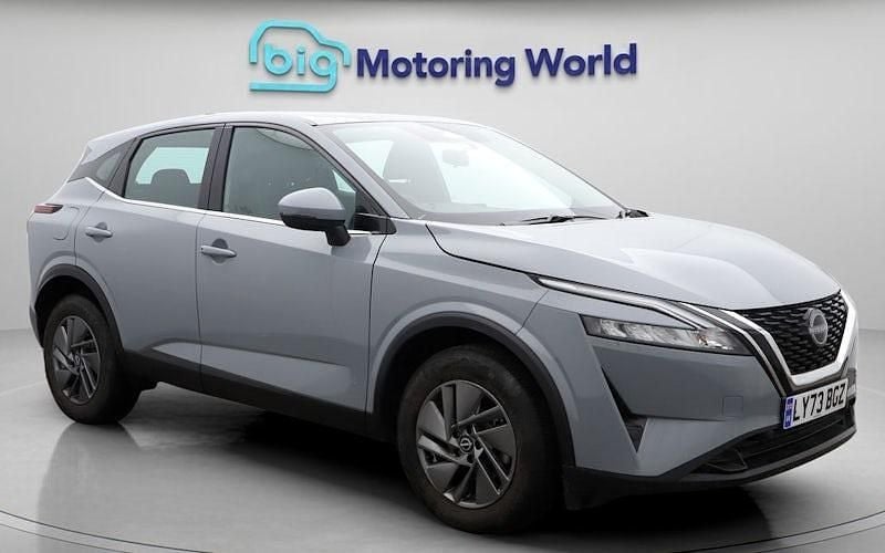 Grey Used 2023 Nissan Qashqai Acenta Premium SUV | £15,600 (Good price) - Image 1/4