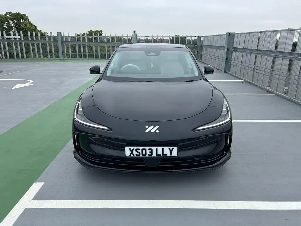 Used MG IM5 216 kW (295 HP) 2025 Black Hatchback