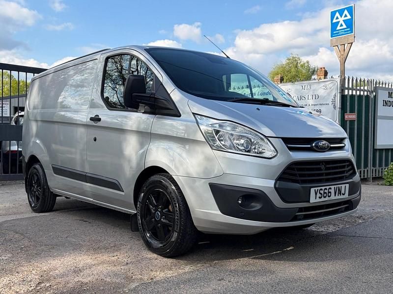 Used Ford Transit Custom Trend 105 HP (77 kW) 2017 Silver Van