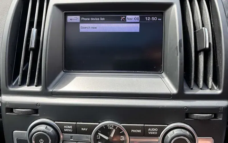 Used Land Rover Freelander 2 HSE 190 HP (139 kW) 2013 Red SUV