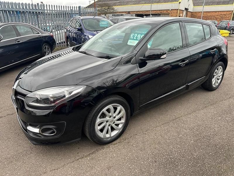 Used Renault Mégane III Dynamique 110 HP (80 kW) 2014 Black Hatchback