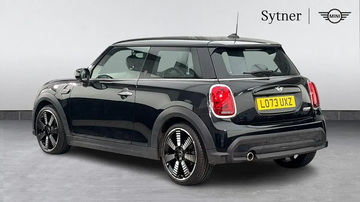 Used Mini Cooper Exclusive 134 HP (98 kW) 2023 Black Hatchback
