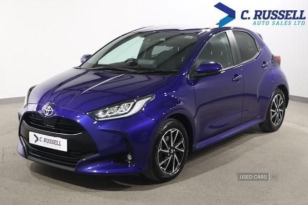 Blue Used 2022 Toyota Yaris Hybrid Design Hatchback | £15,150 (Good price) - Image 1/4