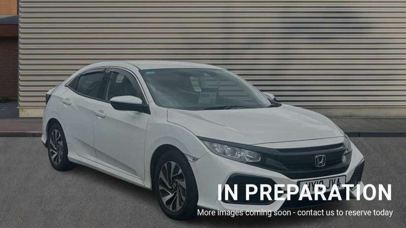 White Used 2018 Honda Civic SE Hatchback | £11,178 (Good price) - Image 1/4