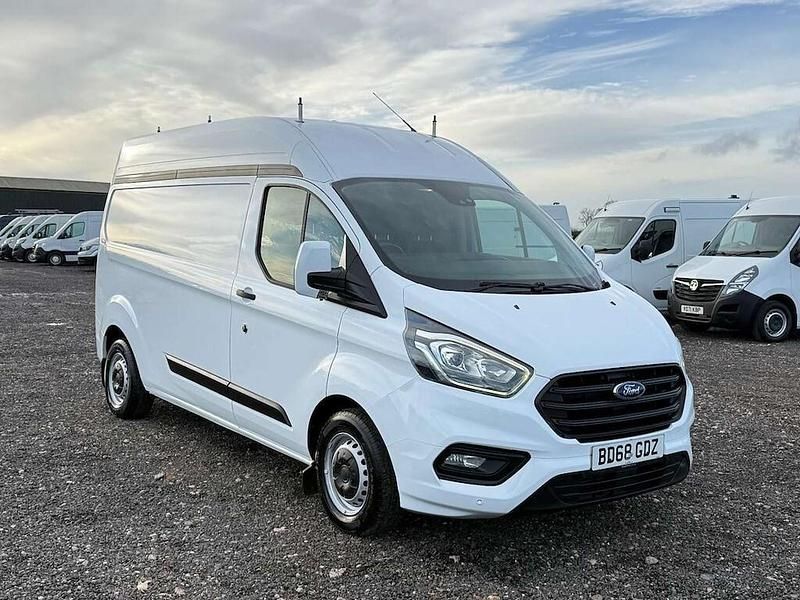 White Used 2018 Ford Transit Custom Trend Van | £9,475 (Good price) - Image 1/3